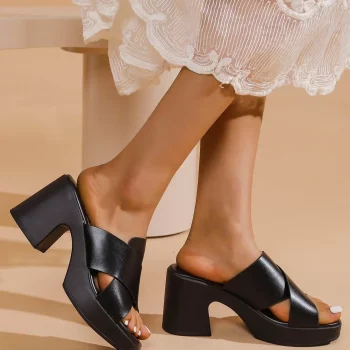 Czółenka AI26 - Black